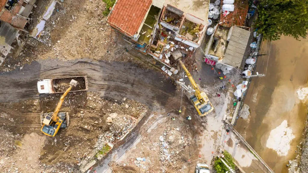Yeşildere Vadisi’nde yeşil dönüşüm için düğmeye basıldı: EXPO alanında yıkımlar başladı