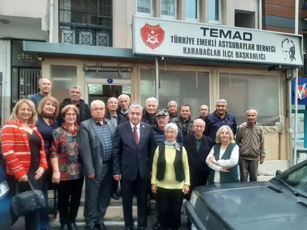 Karabağlar Belediye Başkan Aday Adayı Bedri Serter: "Çok güzel işler yapıp, iz bırakacağız'