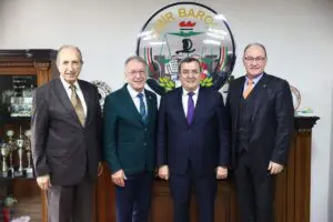İzmir Barosunu ziyaret eden Konak Belediye Başkanı ve İzmir Büyükşehir