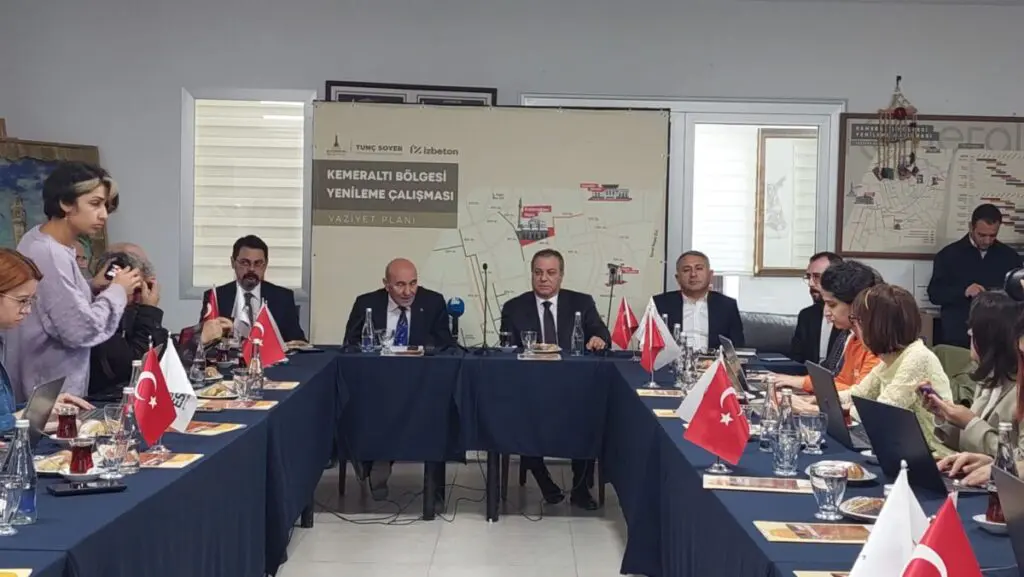 Kemeraltında birinci etap tamam... Başkan Soyer: 'İkinci etap 1 Ocak'ta; nihai hedef UNESCO kalıcı listesi ve 24 saat yaşayan Kemeraltı'
