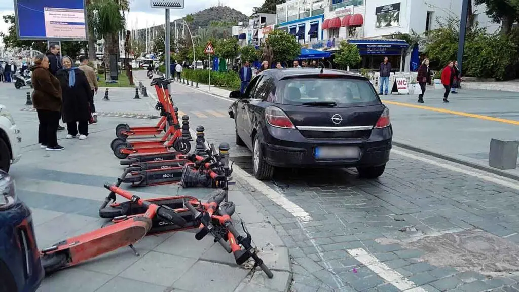 Alkollü sürücü ile arkadaşı polise zor anlar yaşattı