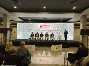 İzmir Büyükşehir Belediyesi İtfaiye Dairesi Başkanlığı’nda görevli uzman isimler, Türkiye