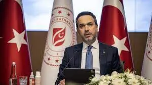 Enerji ve Tabii Kaynaklar Bakanı Alparslan Bayraktar, basın mensupları ile bir