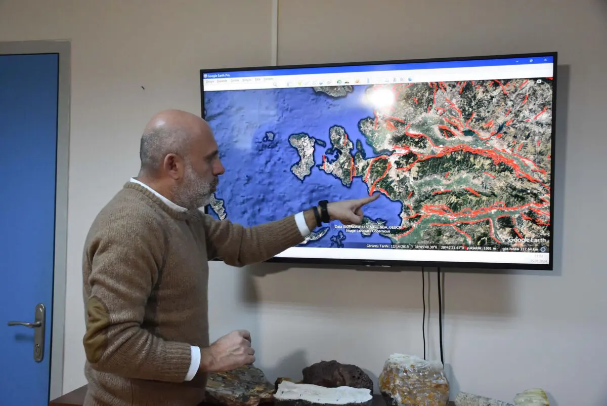 Dokuz Eylül Üniversitesi DAUM tarafından Ege Denizi Seferihisar açıklarında 30