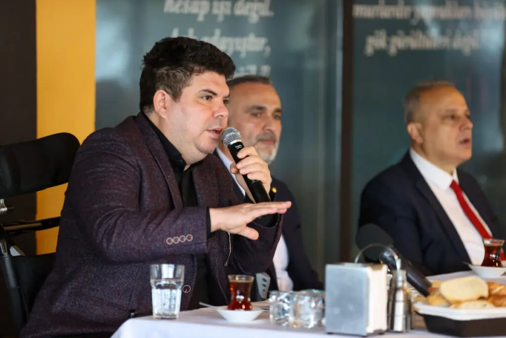 Başkan Kılıç Bucalı iş insanlarıyla: 'Planlı dönüşüm gerçekleştireceğiz'