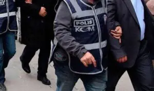 İzmir’de FETÖ’den 6 yıl 3 ay kesinleşmiş hapis cezası bulunan