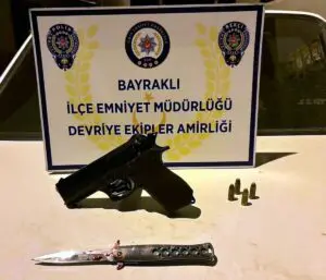 İzmir’in Bayraklı ilçesinde, Uğur Çakır’ı (25) tabancayla ağır yaralayıp, ardından,