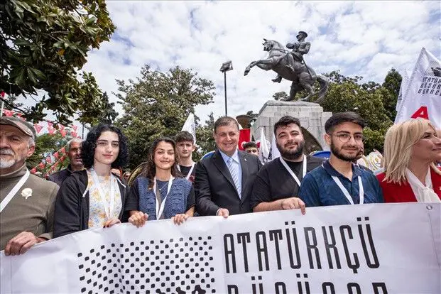 İzmir Büyükşehir Belediye Başkanı Dr. Cemil Tugay, Samsun’da 19 Mayıs