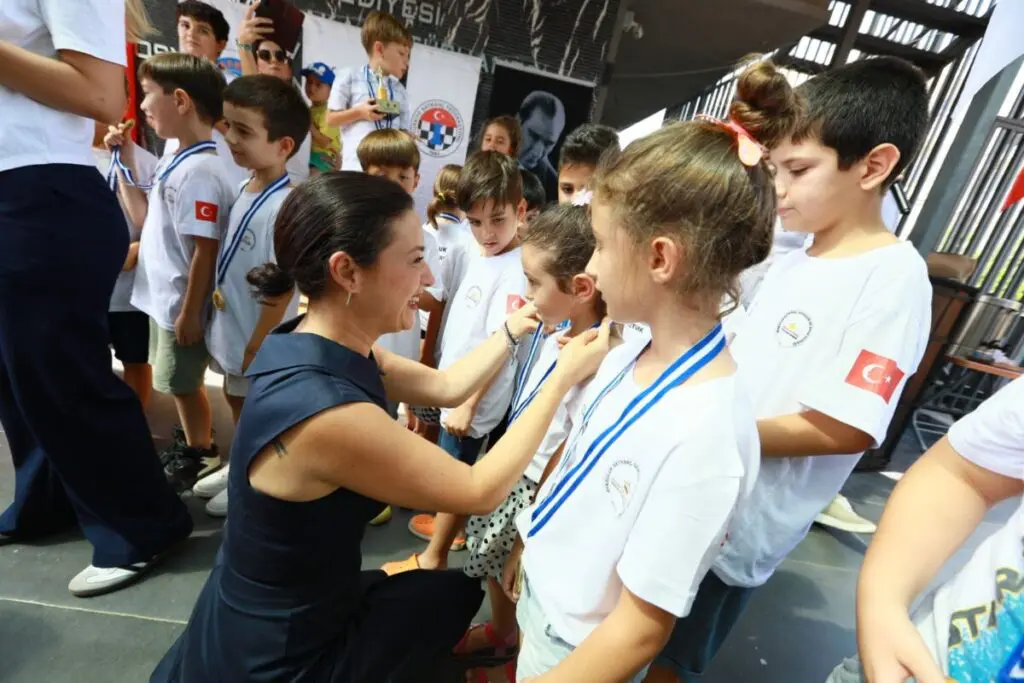 Efes Selçuk'ta gurur tablosu: Efes'in Çocukları Satranç Turnuvası tamamlandı