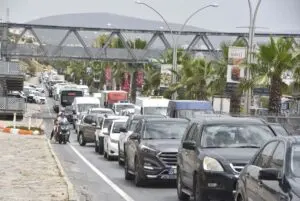 Muğla’nın Bodrum ilçesinde Kurban Bayramı tatili öncesinde araç yoğunluğu yaşandı.