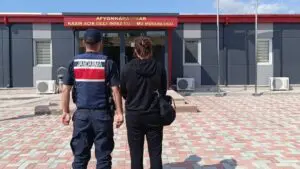 Afyonkarahisar’ın Sandıklı ilçesinde ‘nitelikli olarak konut dokunulmazlığını ihlal etme’ suçundan