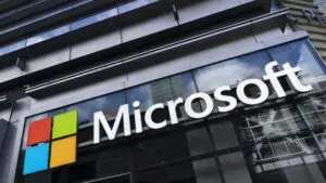 ABD merkezli teknoloji şirketi Microsoft’un sisteminde yaşanan sorunlar, dünya genelinde
