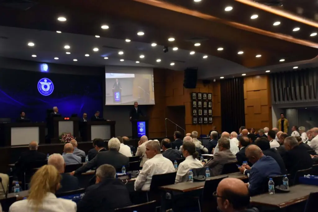 İZTO Başkanı Özgener: Güçlü ekonomi için iyi işleyen bir hukuk sistemi olmalı 5 hukuk