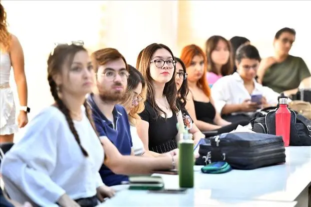 İzmir Büyükşehir Belediyesi’nin öncülüğünde düzenlenen “Uluslararası Yaz Üniversitesi” projesi kapsamında