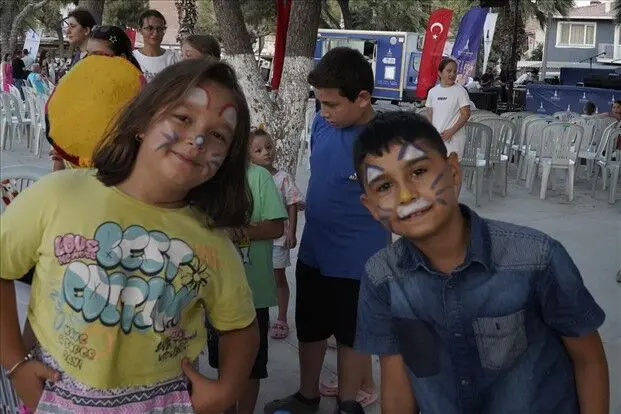 Tatilde İzmir'de olan yaşadı-Ağustos'ta dolu dolu kültür sanat