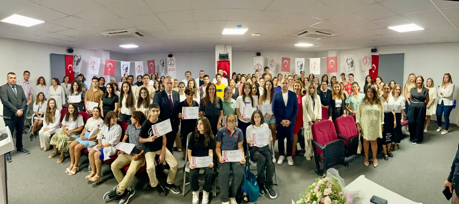 Karşıyaka Belediyesi bünyesindeki İsmail Hakkı Tonguç Gençlik Eğitim Merkezi ile