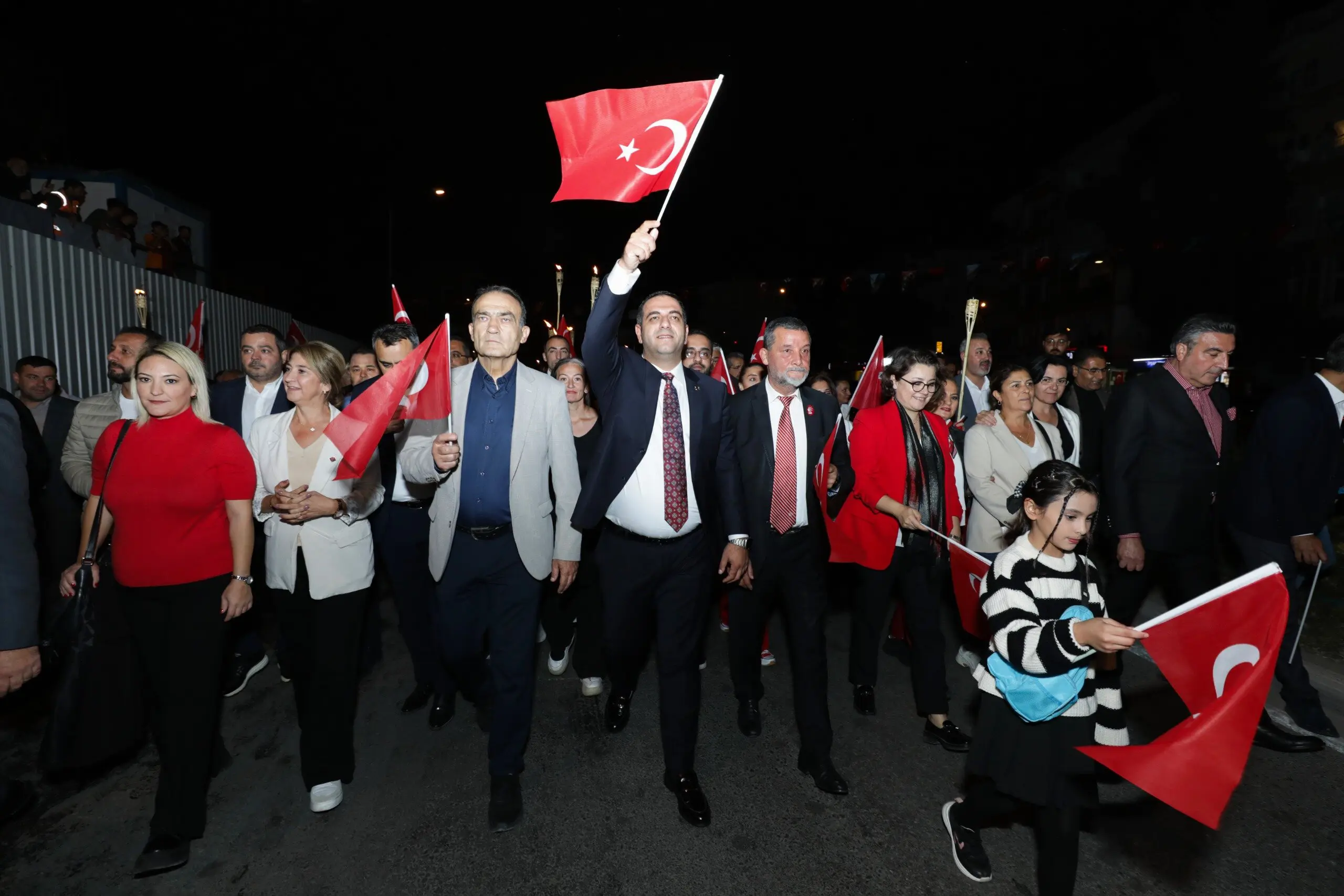 Narlıdere’de Cumhuriyetin 101’inci yaşı gurur ve coşkuyla kutlandı. Cumhuriyet Bayramı