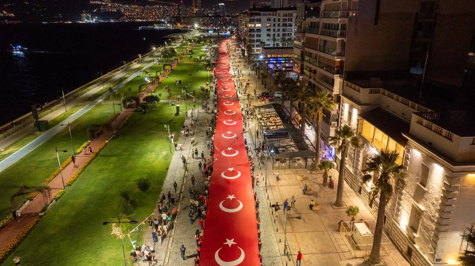 İzmir Cumhuriyet coşkusuna hazır 5 İzmir Cumhuriyet coşkusuna hazır