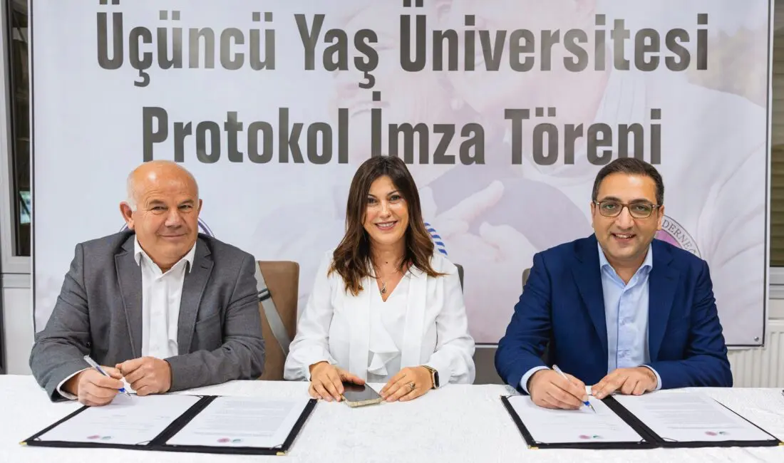Balçova’da ileri yaş bireylere gönüllü akademisyenler tarafından eğitimlerin verileceği Üçüncü