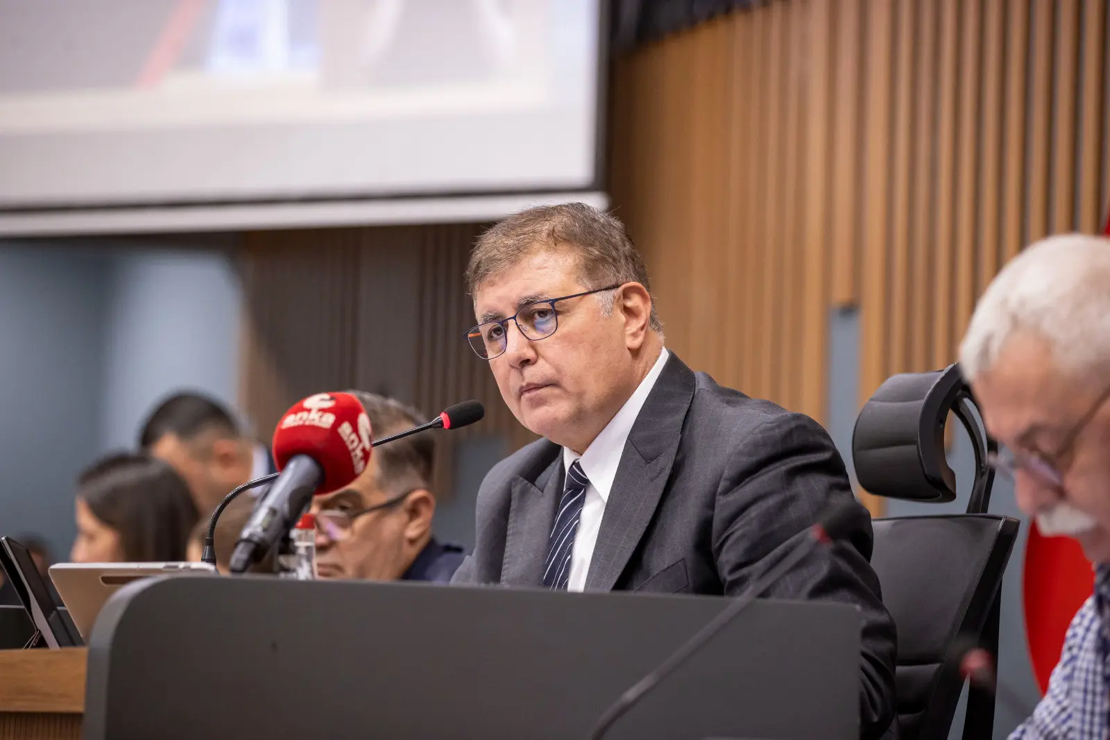 İzmir Büyükşehir Belediyesi’nin 91 milyar 300 milyon TL’lik 2025 Mali