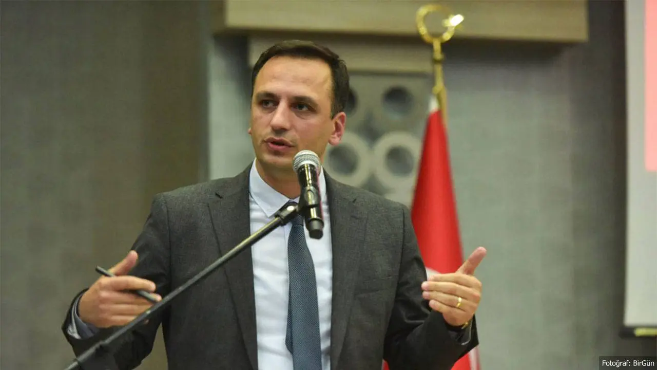 Başkan Eşki'den AK Parti'ye 'Ayet' ile yanıt