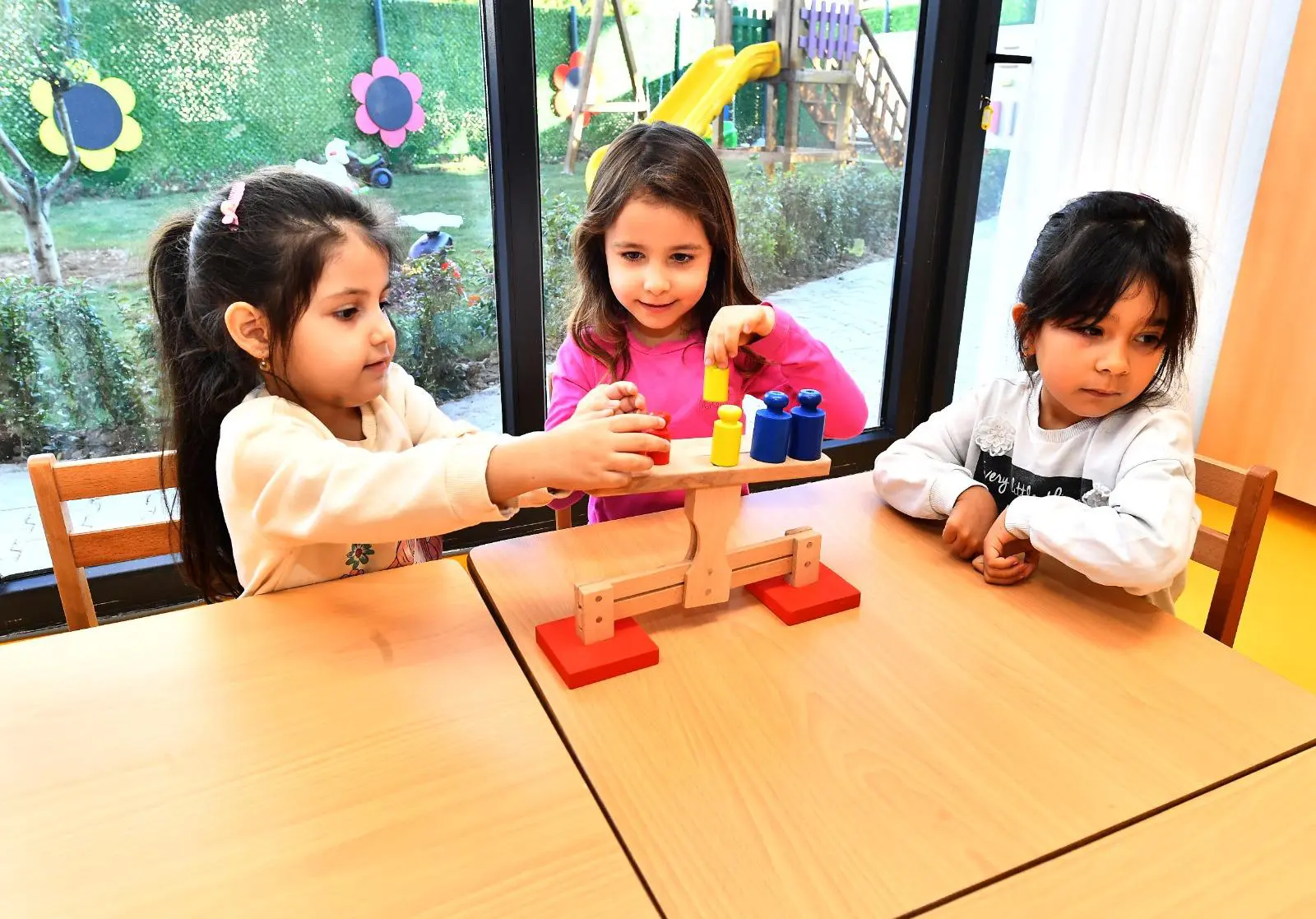 İzmir Büyükşehir Belediyesi 'yuva' oldu 3 İzmir Büyükşehir Belediyesi 'yuva' oldu