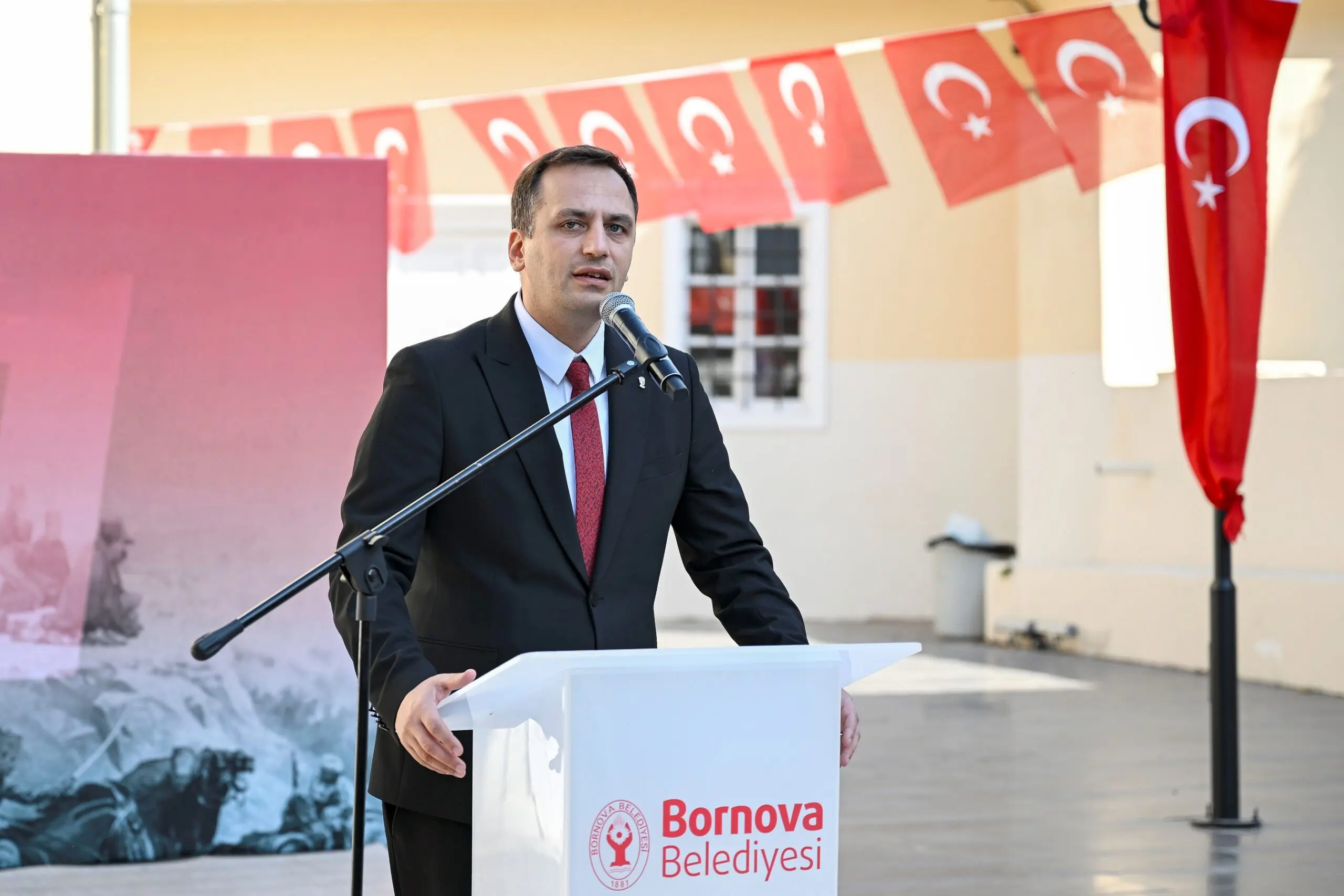 Ateşe yürüyenler: Bornova’da sanat ve hafıza buluşması