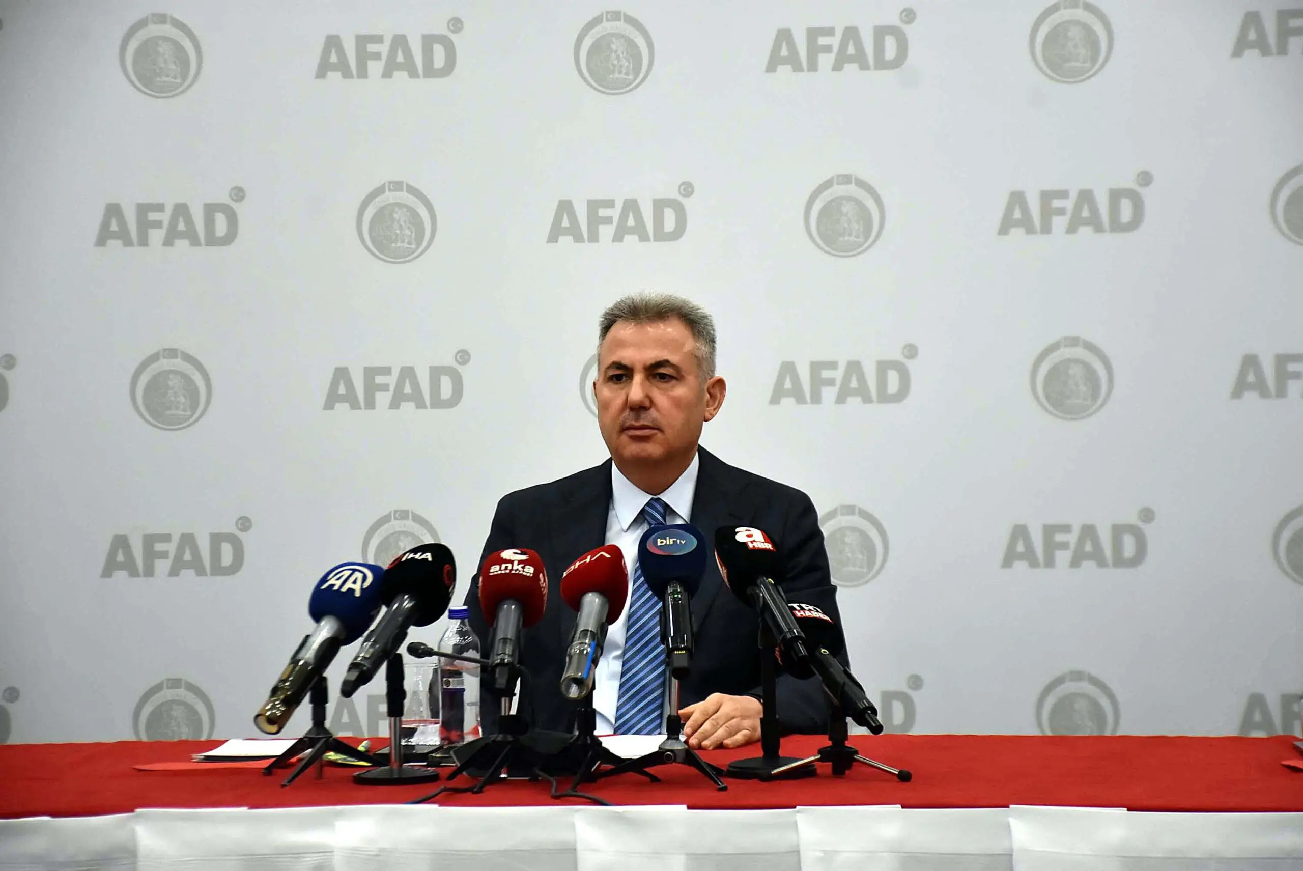 Ege Denizi'nde 28 Ocak'tan bu yana devam eden deprem fırtınası