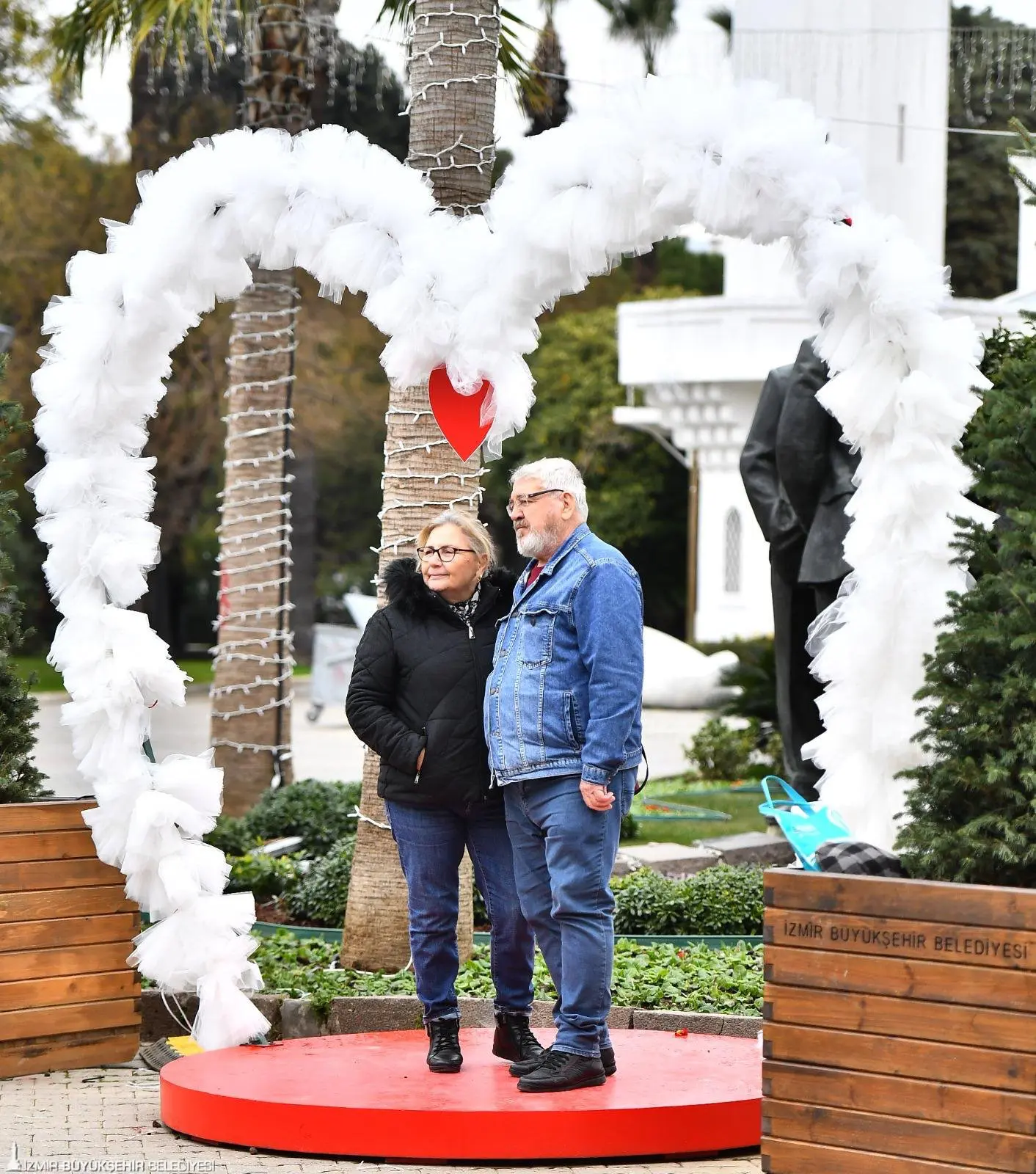 İzmir'de kalpleri ısıtan festival
