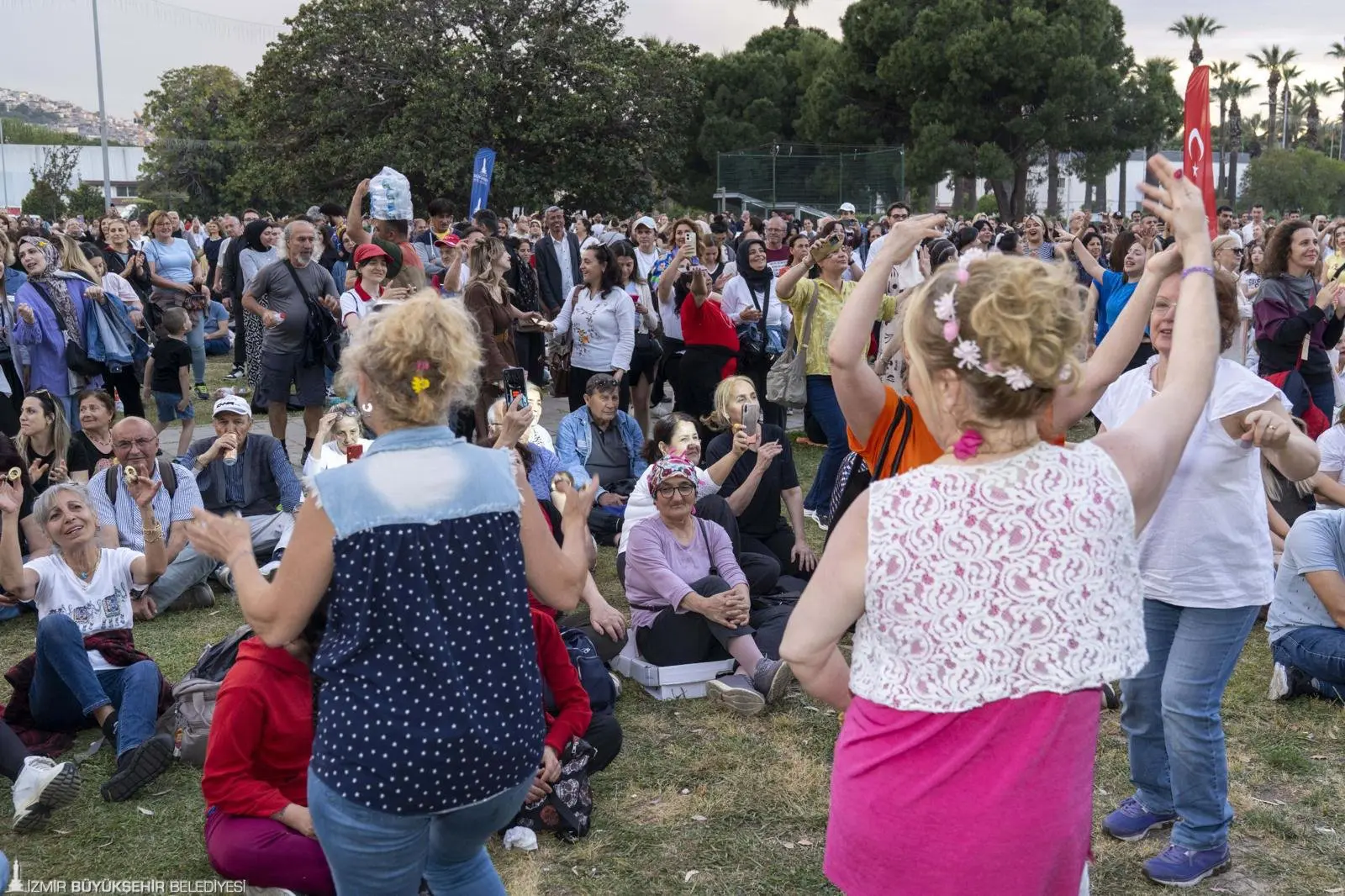 Hıdırellez ateşi Kültürpark’tan yükseldi