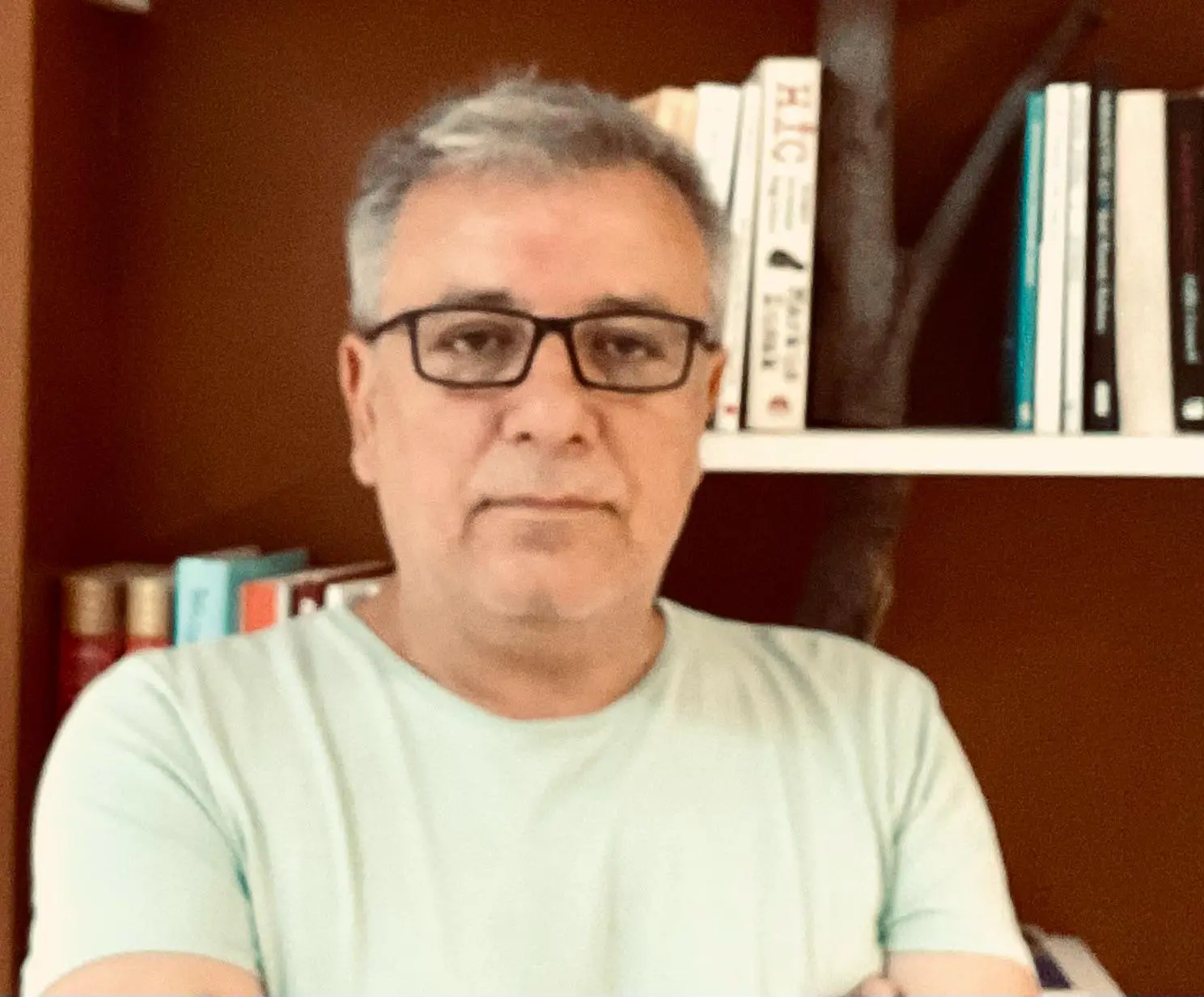 Müjdat Çalış yazar fotoğrafı