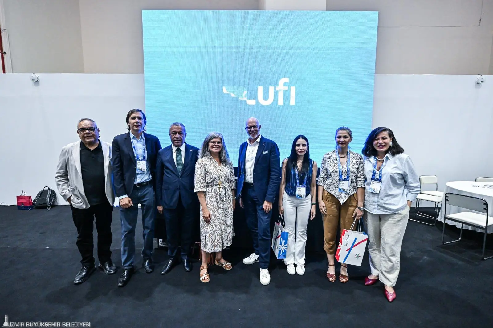 UFI Avrupa Konferansı İzmir’de iz bıraktı: 36 ülkeden 400 delege çıkarma yaptı 6 UFI Avrupa Konferansı İzmir’de iz bıraktı: 36 ülkeden 400 delege çıkarma yaptı