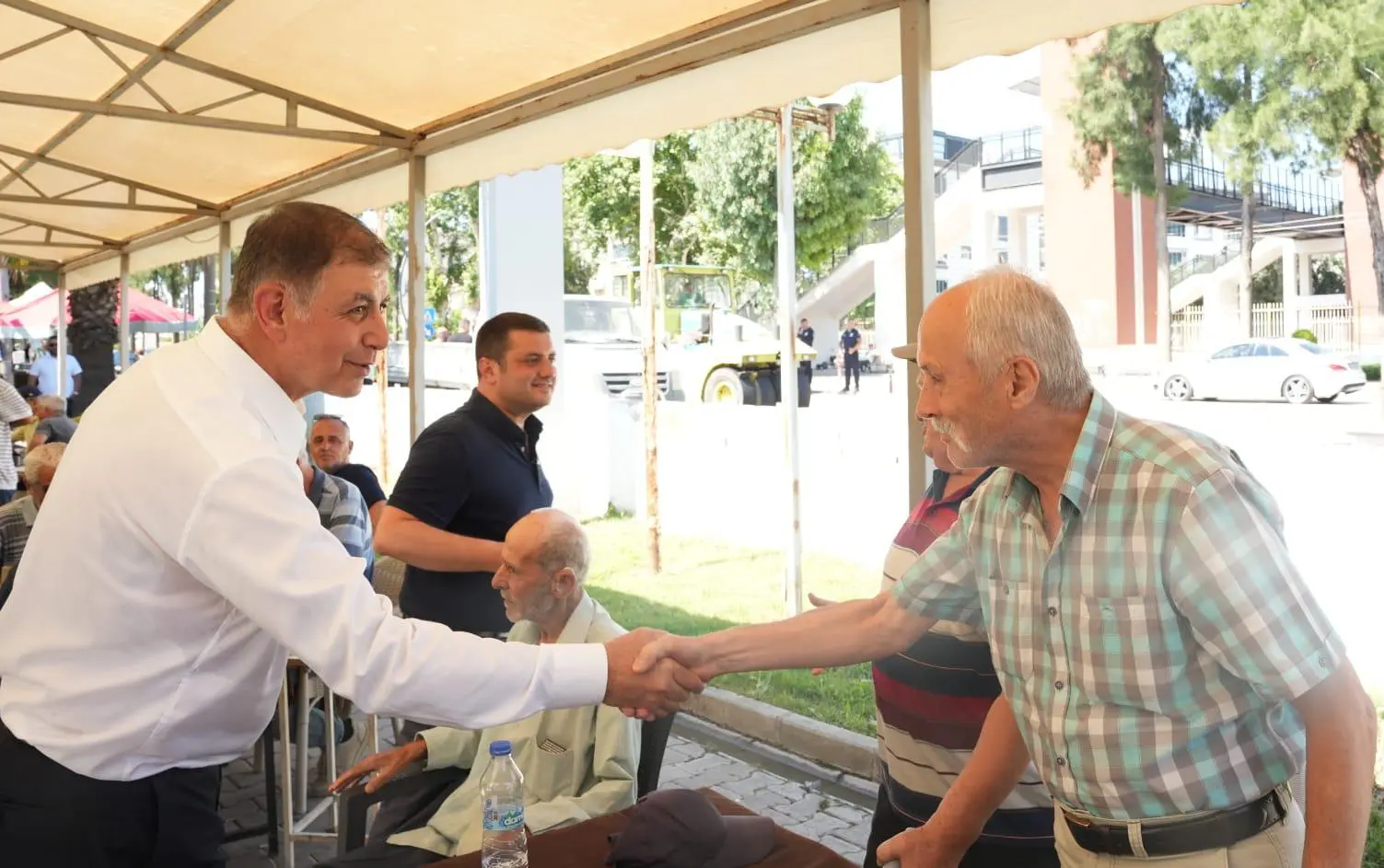4 kilometrelik hat yenileniyor: Cemil Tugay sahaya indi