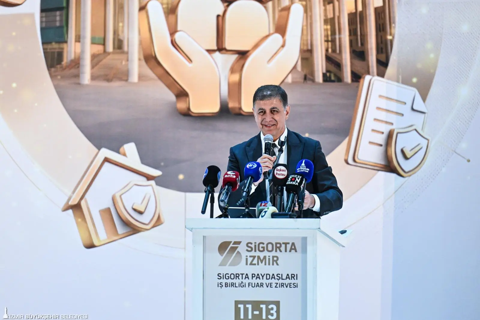 İzmir'de Sigortacılık Zirvesi: Sektörün devleri Fuarİzmir'de 4 İzmir'de Sigortacılık Zirvesi: Sektörün devleri Fuarİzmir'de