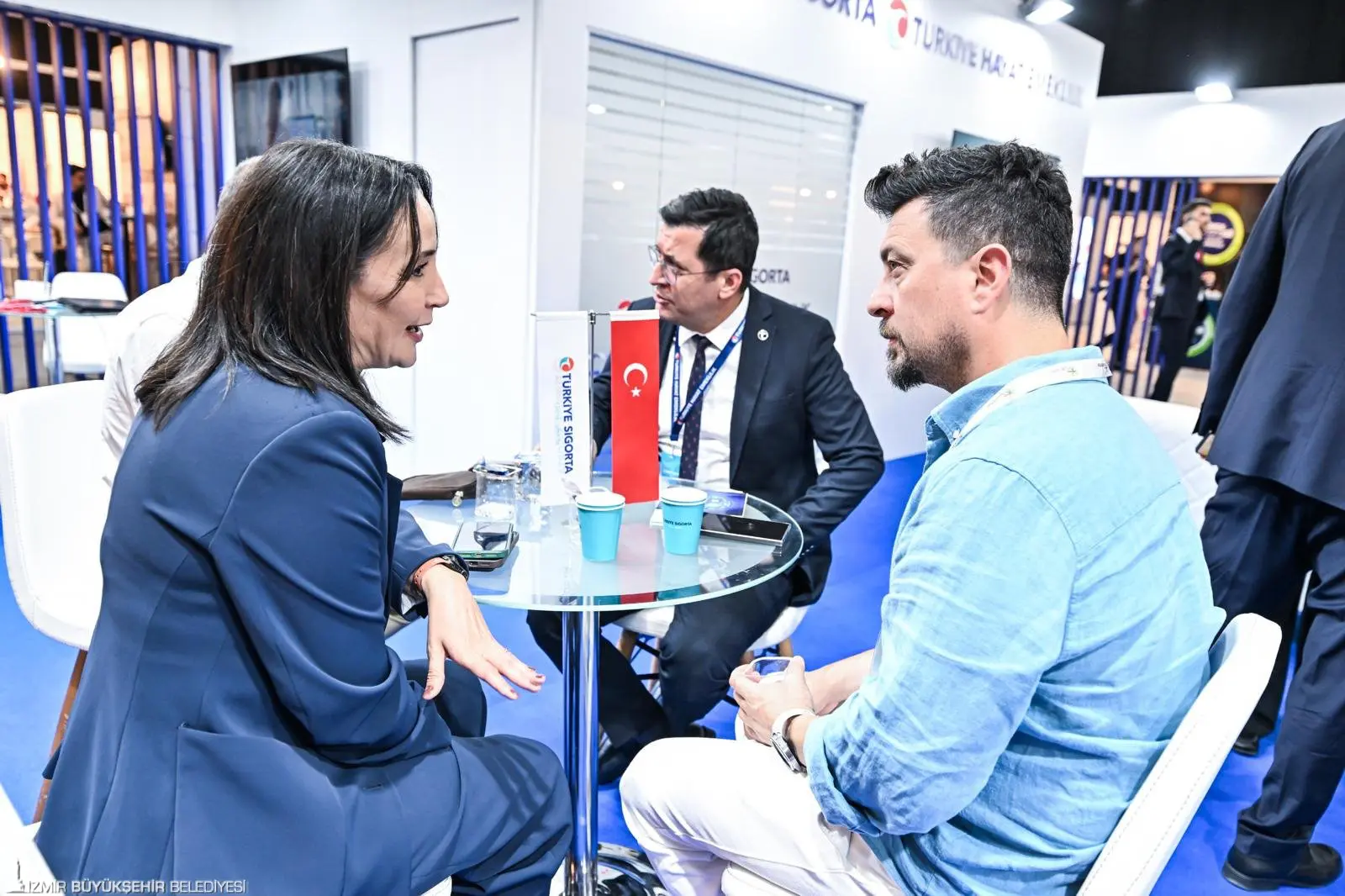 İzmir'de Sigortacılık Zirvesi: Sektörün devleri Fuarİzmir'de 9 İzmir'de Sigortacılık Zirvesi: Sektörün devleri Fuarİzmir'de