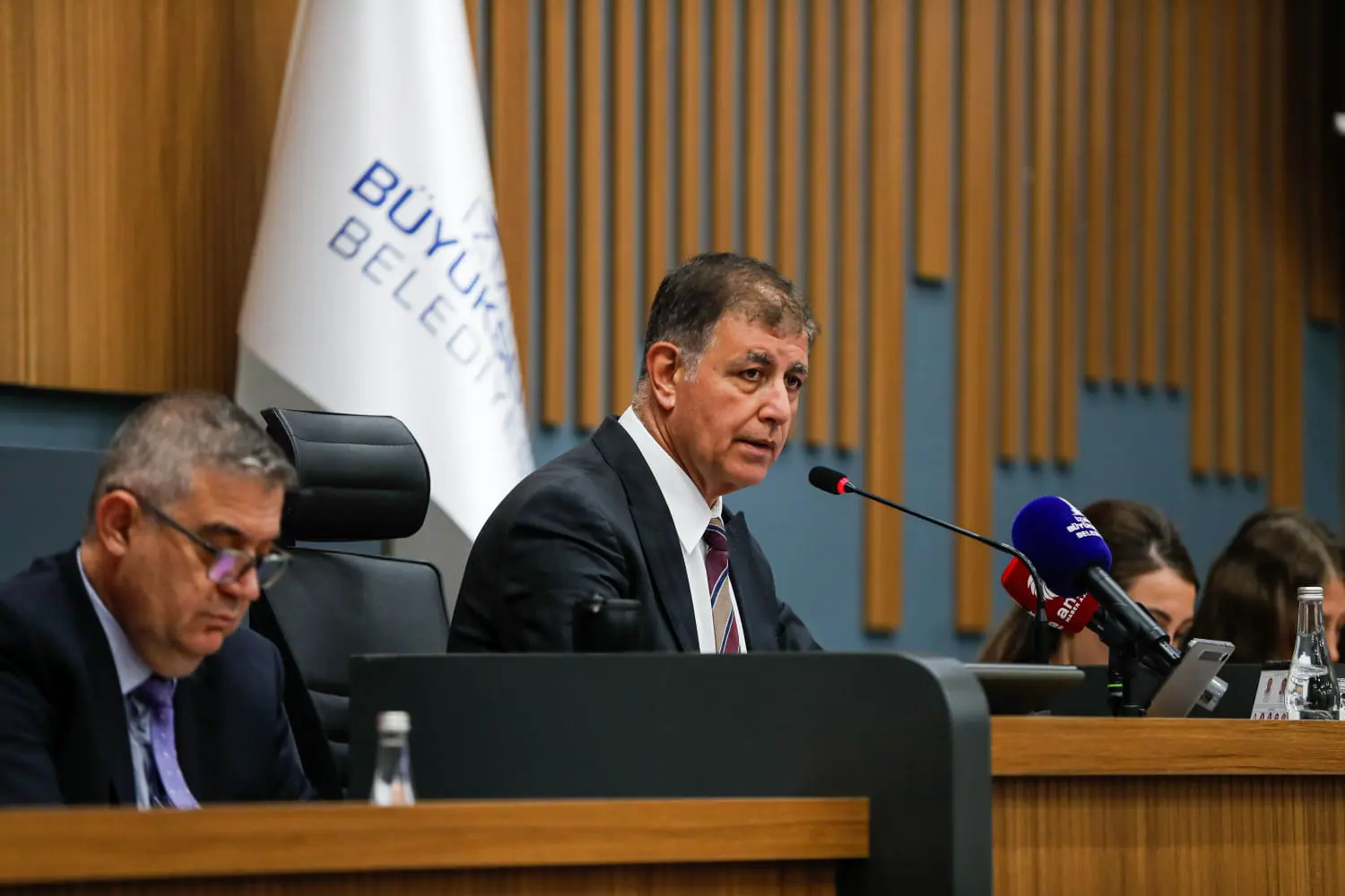 Başkan Tugay'dan Buca ve Güzelbahçe tepkisi