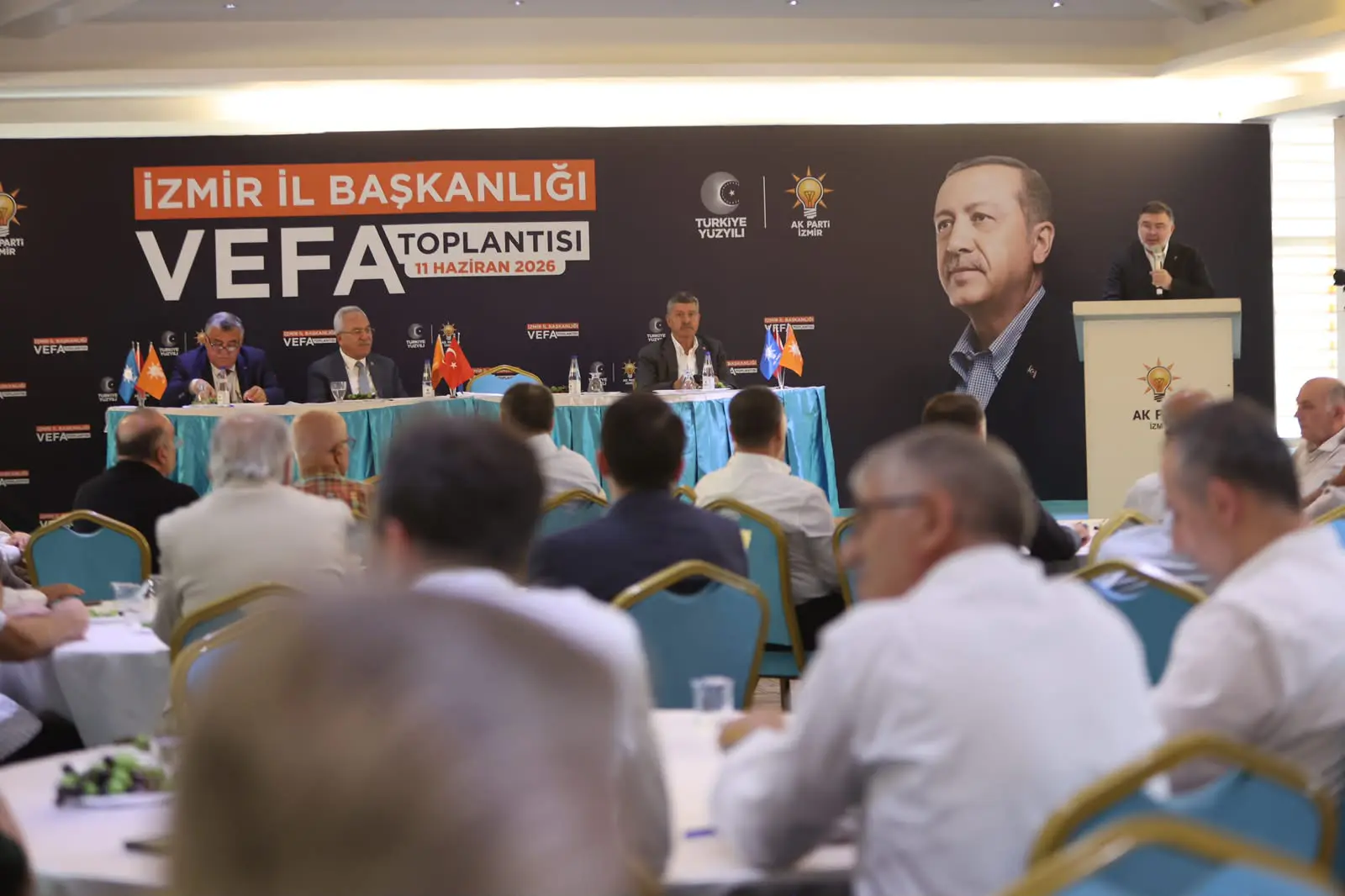 AK Parti İzmir İl Başkanlığı'ndan 'Vefa' buluşması: Bilal Saygılı gündemi değerlendirdi 3 AK Parti İzmir İl Başkanlığı'ndan 'Vefa' buluşması: Bilal Saygılı gündemi değerlendirdi