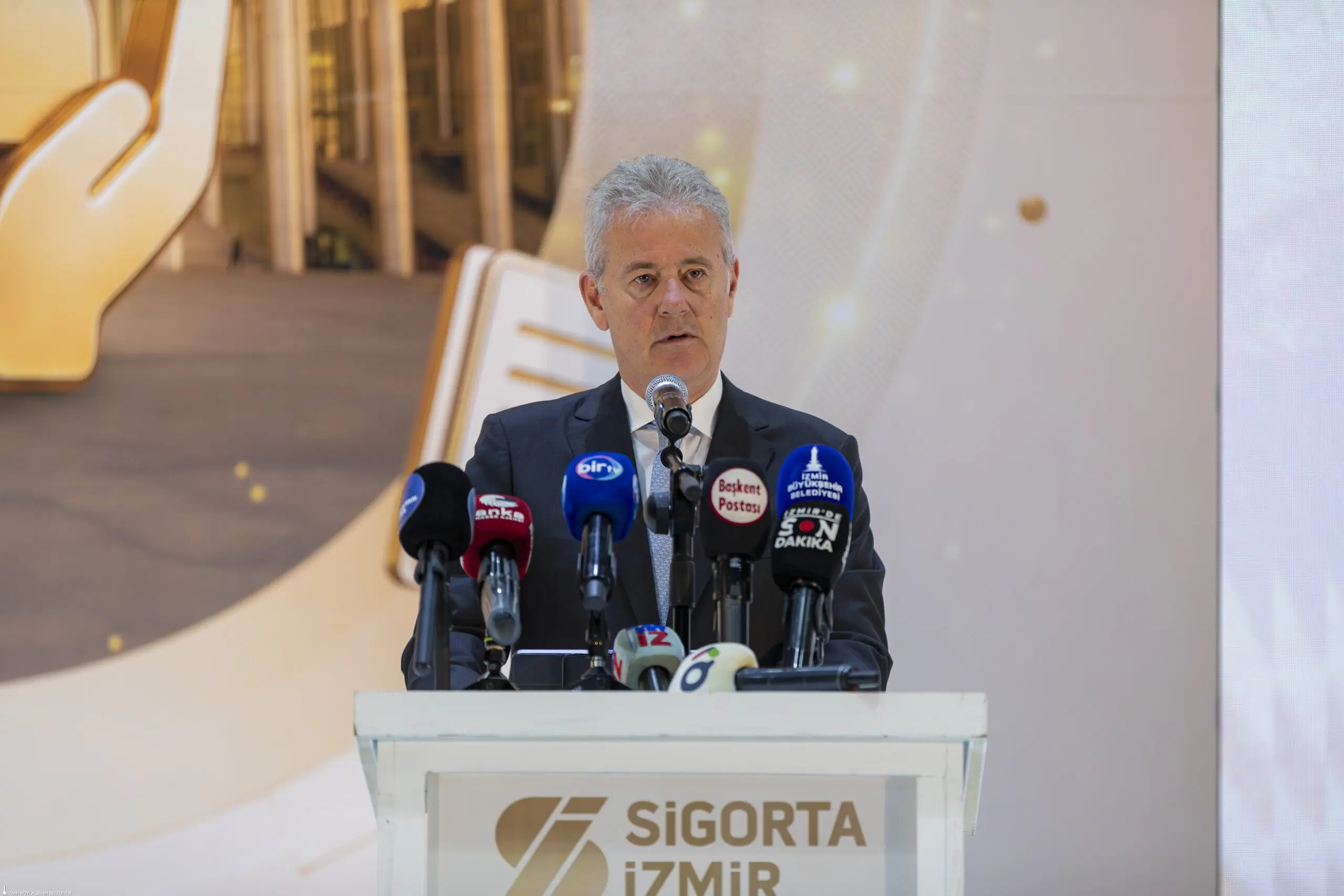 İzmir'de Sigortacılık Zirvesi: Sektörün devleri Fuarİzmir'de 7 İzmir'de Sigortacılık Zirvesi: Sektörün devleri Fuarİzmir'de