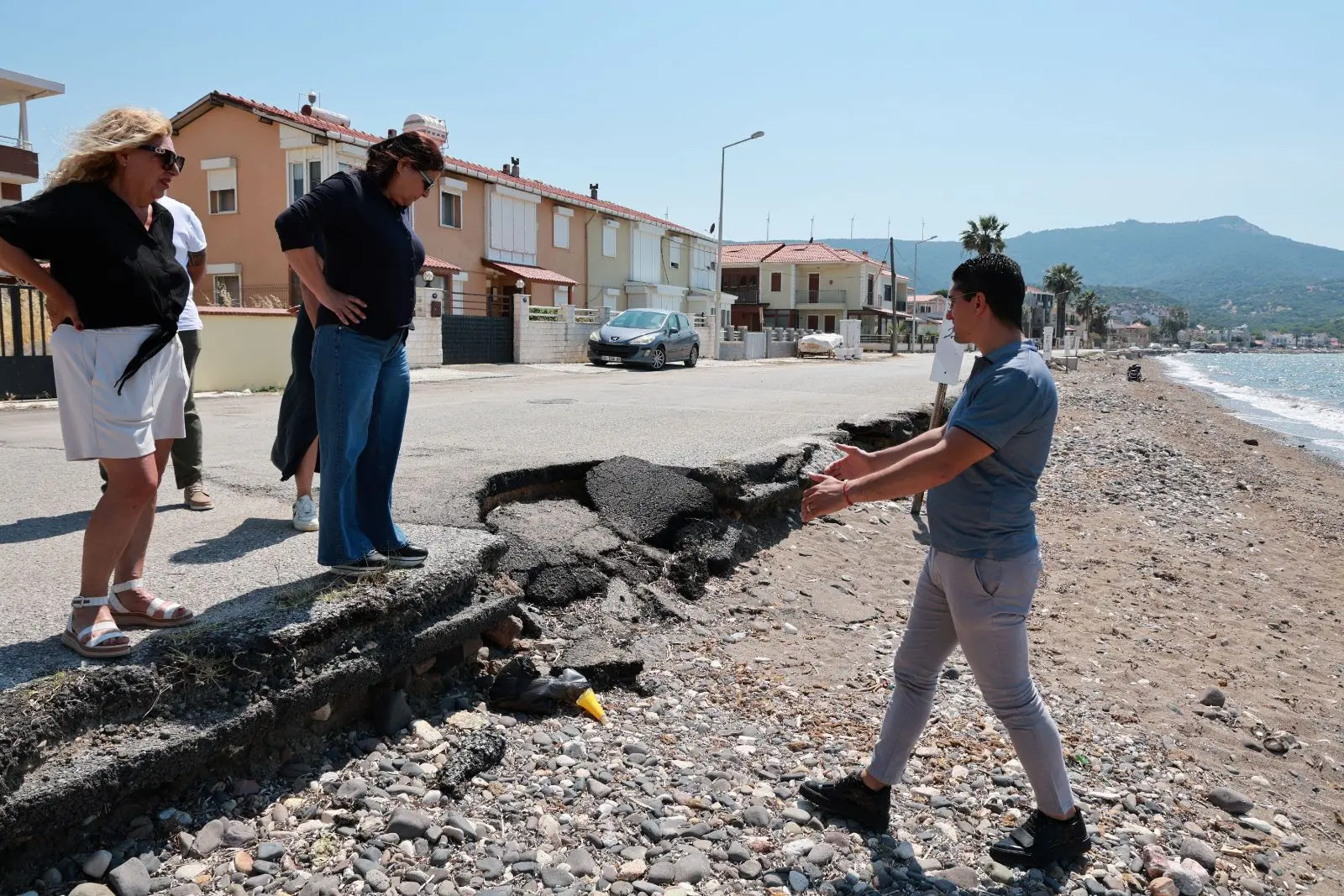 Başkan Fıçı’dan Yenifoça çıkarması: "Foça’yı gelecek nesiller için planlıyoruz" 1 Başkan Fıçı’dan Yenifoça çıkarması: "Foça’yı gelecek nesiller için planlıyoruz"