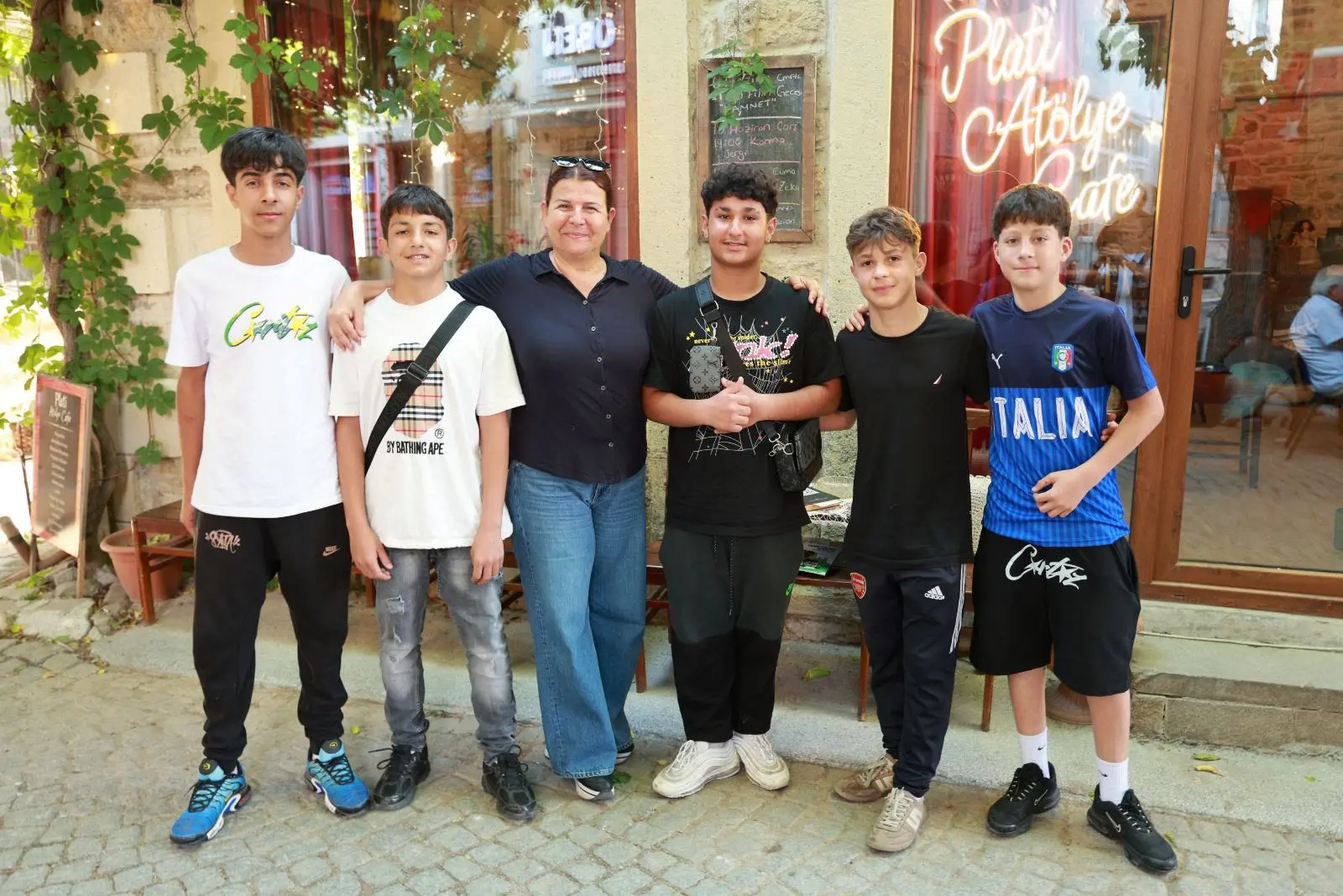 Başkan Fıçı’dan Yenifoça çıkarması: "Foça’yı gelecek nesiller için planlıyoruz" 6 Başkan Fıçı’dan Yenifoça çıkarması: "Foça’yı gelecek nesiller için planlıyoruz"