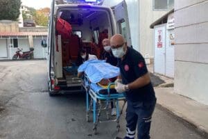 K&Uuml;TAHYA'da, fabrikada rulo transfer k&ouml;pr&uuml;s&uuml; &uuml;zerindeki 1,5 tonluk vin&ccedil;, iş&ccedil;ilerin