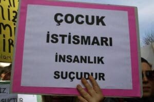 Şanlıurfa'da, 1,5 yaşındaki &ccedil;ocuğa cinsel istismarda bulunduğu &ouml;ne s&uuml;r&uuml;len zanlı