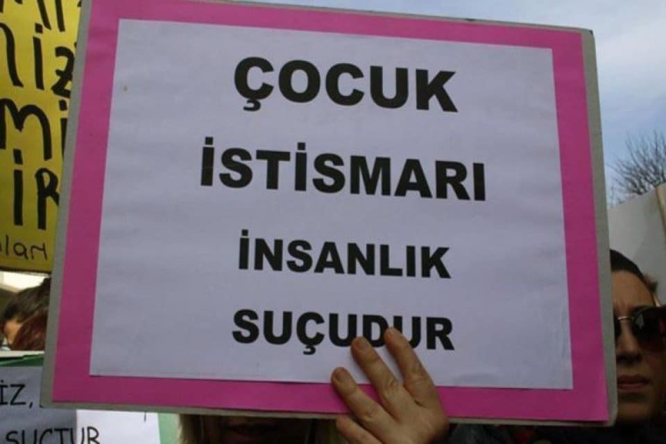 Şanlıurfa'da, 1,5 yaşındaki &ccedil;ocuğa cinsel istismarda bulunduğu &ouml;ne s&uuml;r&uuml;len zanlı