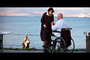 İzmir B&uuml;y&uuml;kşehir Belediyesi tarafından d&uuml;zenlenen &ldquo;10 Dakika Engelli&rdquo; konulu ulusal