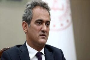 Milli Eğitim Bakanı Mahmut &Ouml;zer, Gaziantep ve Osmaniye'de eğitim &ouml;ğretime