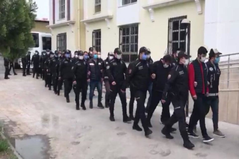 &Uuml;&ccedil;&uuml;nc&uuml; şahıslar adına &ccedil;ıkarılan 'pos cihazları' ve 'sanal pos hesapları'