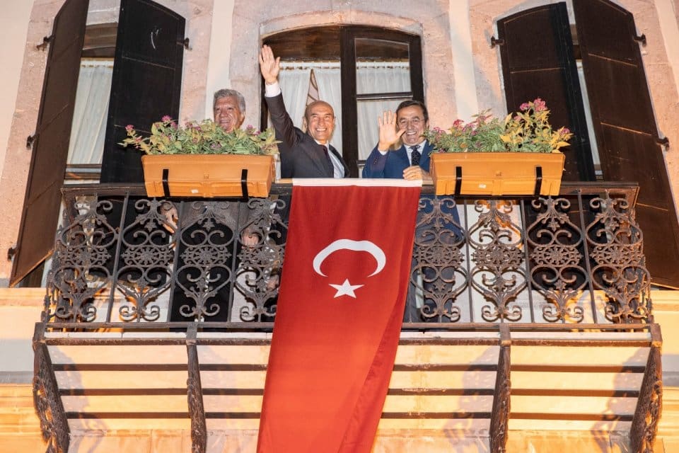 İzmir B&uuml;y&uuml;kşehir Belediyesi&rsquo;nin kentin kurtuluşunun 100&rsquo;&uuml;nc&uuml; yılı kapsamında hayata ge&ccedil;irdiği
