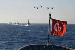 103 emekli amiralden kamuoyu a&ccedil;ıklaması: "T&uuml;rk Milleti'nin bağrından &ccedil;ıkan şanlı