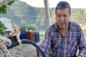 Aydın'ın Nazilli il&ccedil;esinde, bir arkadaşıyla gittikleri il&ccedil;e merkezinden d&ouml;n&uuml;şte otomobilden