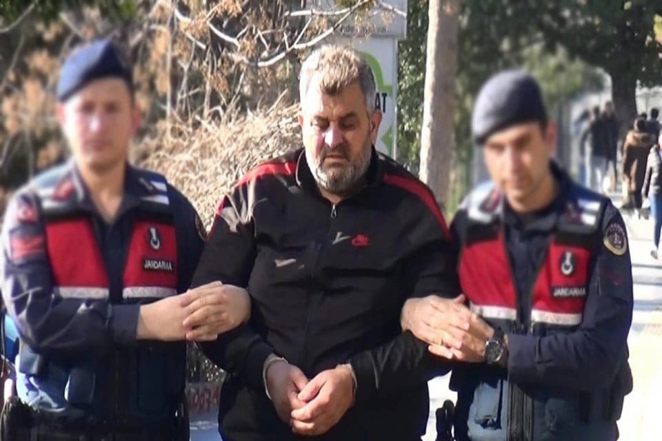 Deprem felaketinde Antakya&rsquo;da onlarca kişiye mezar olan Kule Apartmanı&rsquo;na ilişkin